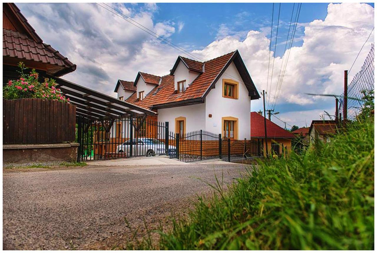 Villa Chata Margitka à Dubrava Extérieur photo